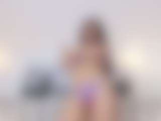Live cam show with Laylaa-Breezee - Erotic Dance on sexylive.show