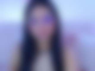 Live cam show with Laylaa-Breezee - Brown Hair Teen (18+) on live18s.com