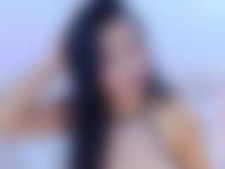 Live cam show with Laylaa-Breezee - Nipple Piercings on Uber Horny
