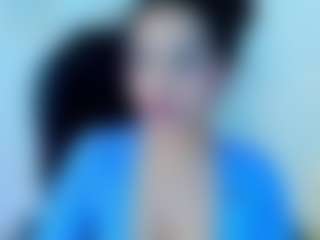 Live cam show with Laylaa-Breezee - Skinny on CamwithHer