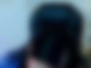 Live cam show with Laylaa-Breezee - Skinny on Camming Site