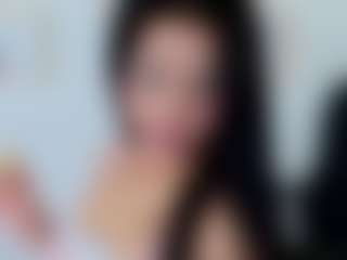 Live cam show with Laylaa-Breezee - Big Tits on AdultVida.com