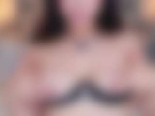 Live cam show with Laylaa-Breezee - Fingering on CSO-WL