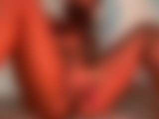 Live cam show with SpinPrincess - Athletic Ebony on Camsoda