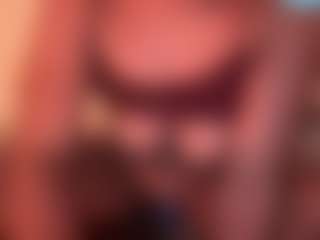 SpinPrincess MILF webcam performer live streaming