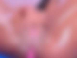 Live-camshow met begoniia - Black Shaved Pussy op Camsoda