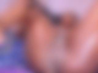 Live cam show with begoniia - HD Curvy on livesuperchat.net