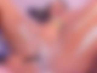 Live cam show with begoniia - Ebony on TeamSkeetLive | colombia