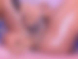 Live cam show with begoniia - Ebony Shaved Pussy on 1on1-livenow