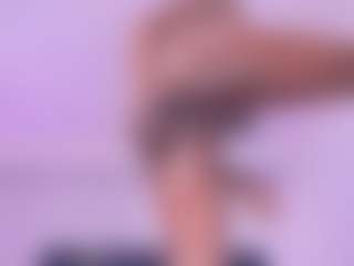 Live cam show with begoniia - Brown Eyes Black on googirlz