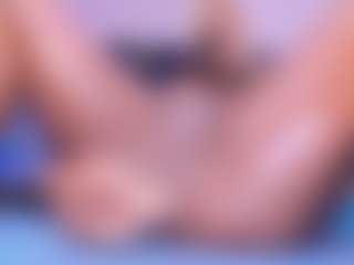Live cam show with begoniia - Black Cum on PervPlay.com