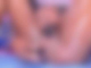 Live cam show with begoniia - Black Shaved Pussy on Camsoda