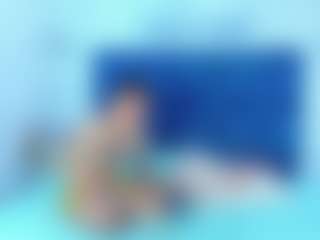 Live cam show with ALISA and ricardo - Self Suck on sexylive.show