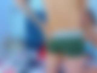 Live cam show with ALISA and ricardo - Muscular on Camsoda