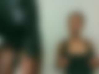 Live cam show with kate and noels - Oil on Camsoda