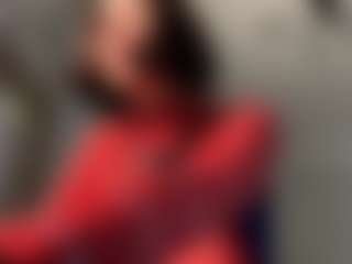 ElvinaClagg's Live Sex Cam Show
