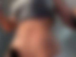 ElvinaClagg's Live Sex Cam Show