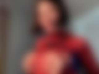 ElvinaClagg's Live Sex Cam Show