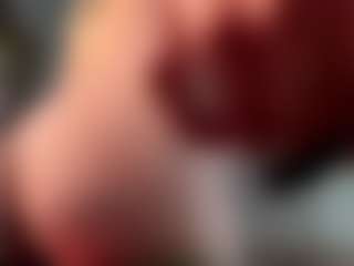 ElvinaClagg's Live Sex Cam Show