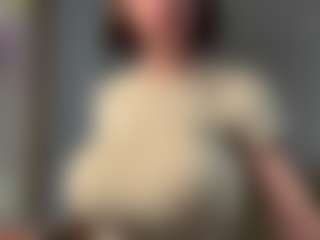 ElvinaClagg's Live Sex Cam Show
