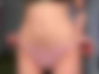 Live cam show with ElvinaClagg - White on milfzrlive.com | united states