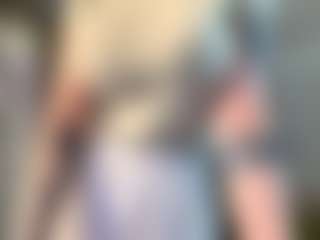 ElvinaClagg's Live Sex Cam Show