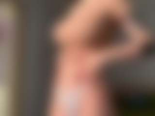 ElvinaClagg's Live Sex Cam Show