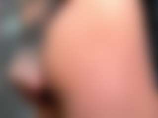 ElvinaClagg's Live Sex Cam Show
