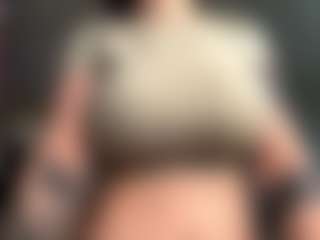 ElvinaClagg's Live Sex Cam Show