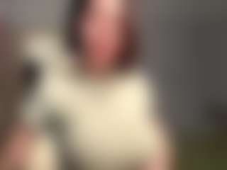 ElvinaClagg's Live Sex Cam Show
