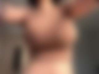 Live cam show with ElvinaClagg - Nipple Piercings on Camsoda