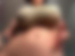 Live cam show with ElvinaClagg - Small Tits on Camsoda