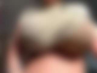 Live cam show with ElvinaClagg - No Drinking on Camsoda
