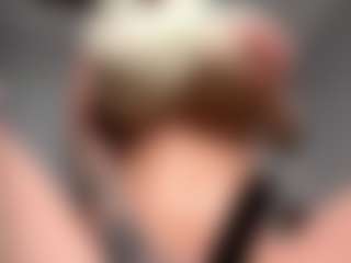 Live cam show with ElvinaClagg - No Drinking on Camsoda