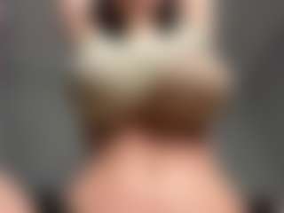 ElvinaClagg's Live Sex Cam Show