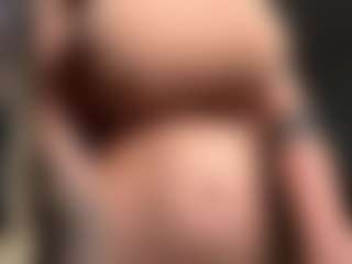 Live cam show with ElvinaClagg - Nipple Piercings on Camsoda