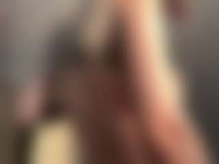Live cam show with ElvinaClagg - Brown Eyes on Camsoda