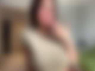 ElvinaClagg's Live Sex Cam Show