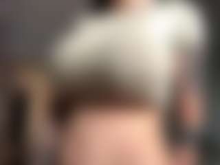 ElvinaClagg's Live Sex Cam Show