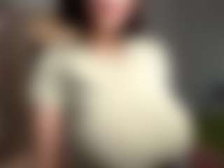 ElvinaClagg's Live Sex Cam Show