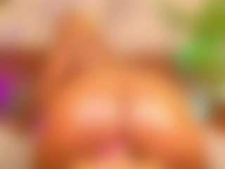 Live cam show with Alison Moon - Ebony on anonymated.com | colombia
