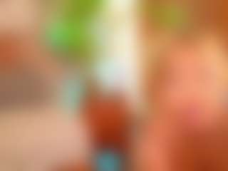 Live cam show with Alison Moon - Young Adult on chickslive.net