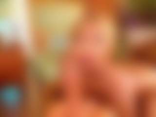 Live cam show with Alison Moon - Ebony on Fling VIP Chat | colombia