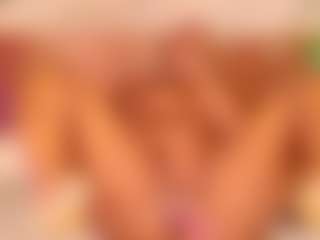 Live cam show with Alison Moon - Black on parknlotfishbdy