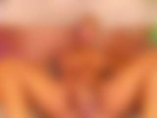 Live cam show with Alison Moon - Ebony on SquirtSoMuch | colombia