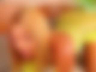 Live cam show with Alison Moon - Big Ass on live18s.com