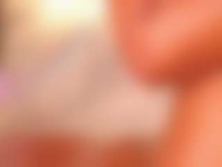 Live cam show with Alison Moon - Teen (18+) on Nude Live Now