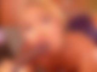 Live cam show with Alison Moon - Lovense on hrnylive.com