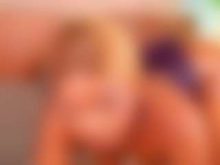 Live cam show with Alison Moon - Deepthroat on instabang