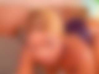 Live cam show with Alison Moon - Teen (18+) on sexylivex.com